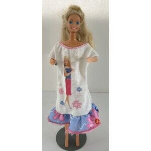 Vintage 1998 Barbie Bath Boutique Skipper Doll in 2001 Dreamtime Fashion Dress